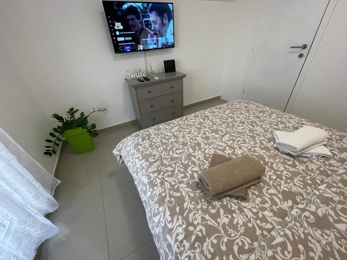 Apartman 1 Apartment Сремска Митровица Екстериор снимка