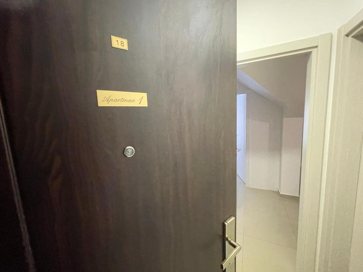 Apartman 1 Apartment Сремска Митровица Екстериор снимка